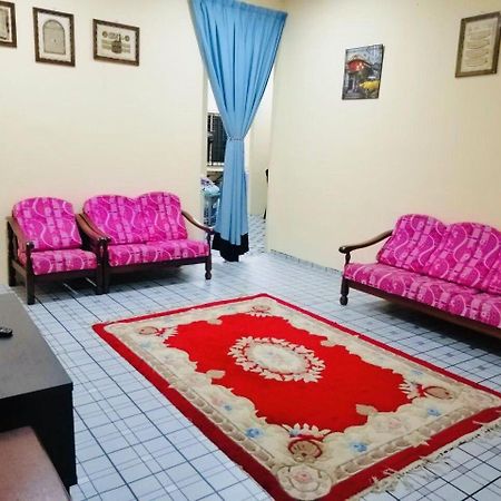 Homestay Bandar Pekan - Musleem Preferred 外观 照片