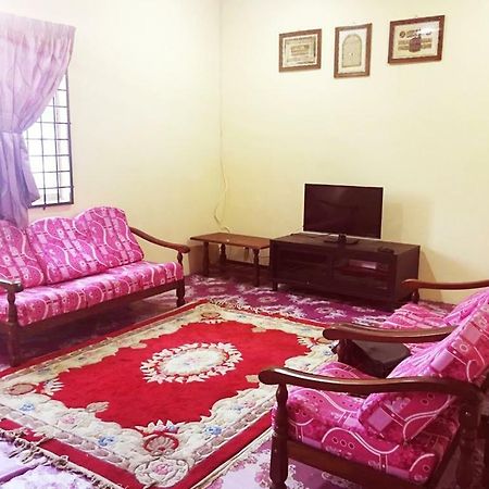 Homestay Bandar Pekan - Musleem Preferred 外观 照片